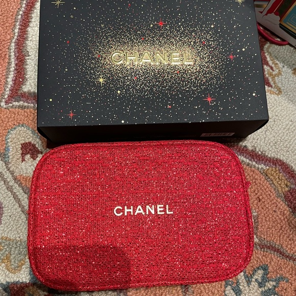 CHANEL Handbags - Chanel Natural Touch Gift Set